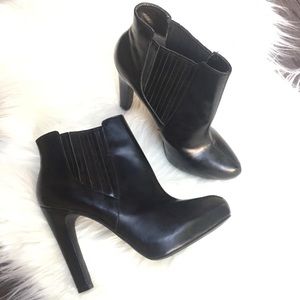STEVE MADDEN Ankle Booties Black Leather Size 10